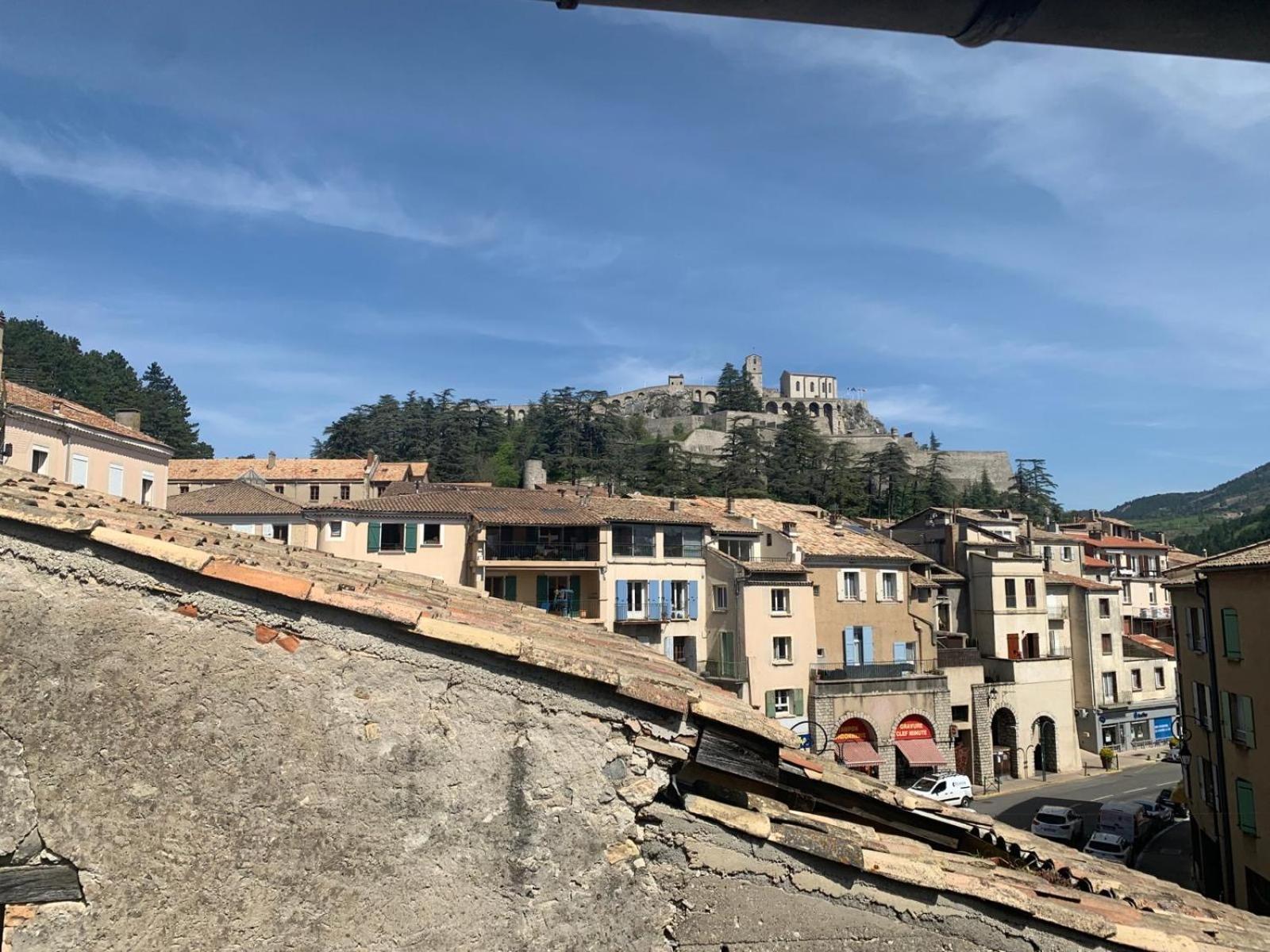 Apartament Le Jalet En Provence - Penthouse Sisteron Zewnętrze zdjęcie
